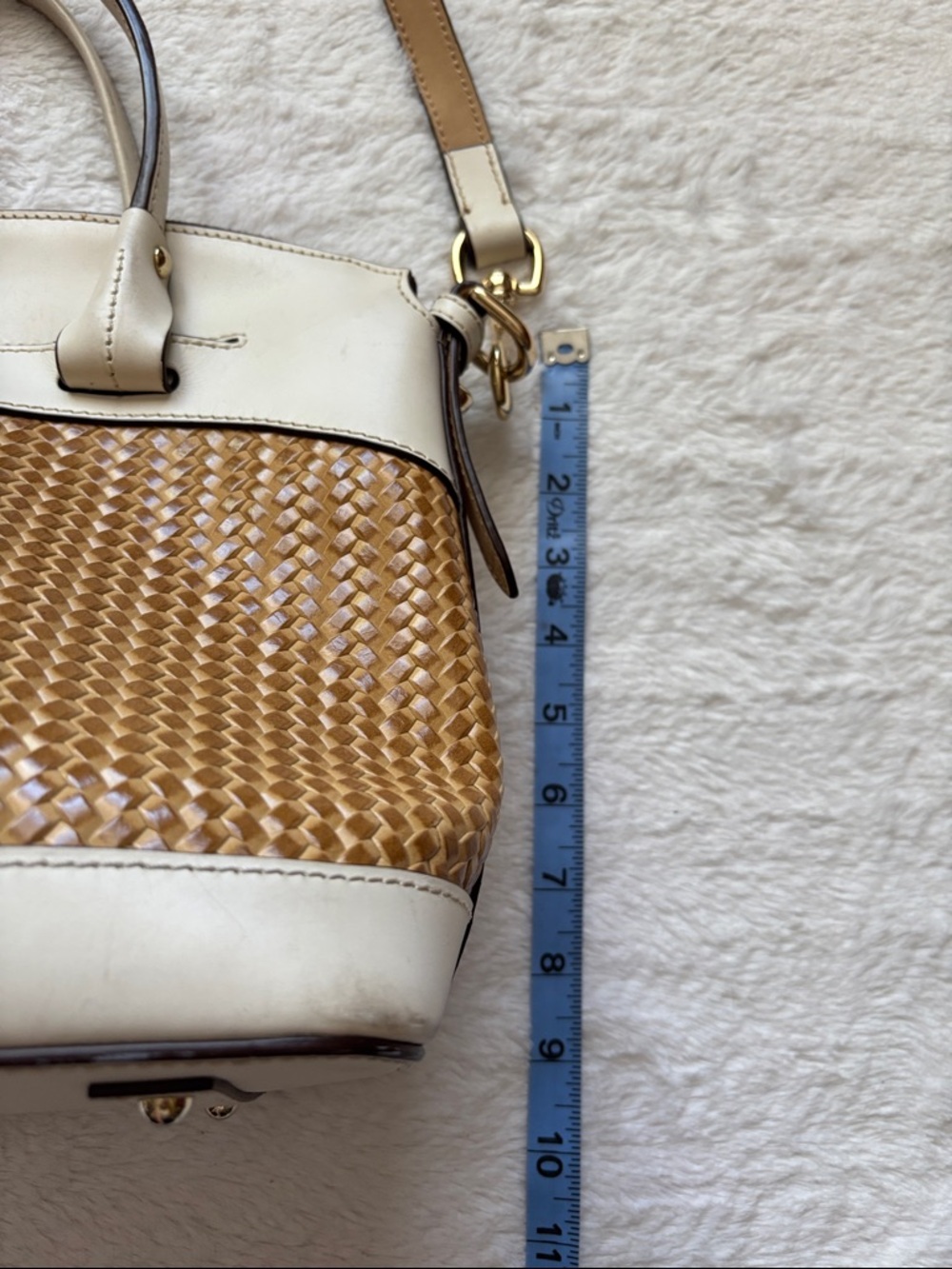Dooney and Bourke Women’s Two-Tone Woven Satchel - Cream & Tan- great for Spring - Picture 4 of 13